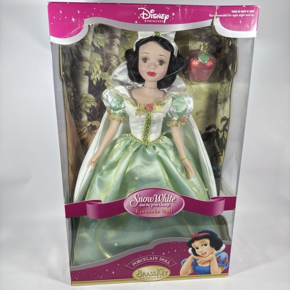 Disney Snow White 16" Porcelain Doll Green Dress 2004 Brass Key Keepsakes 1673